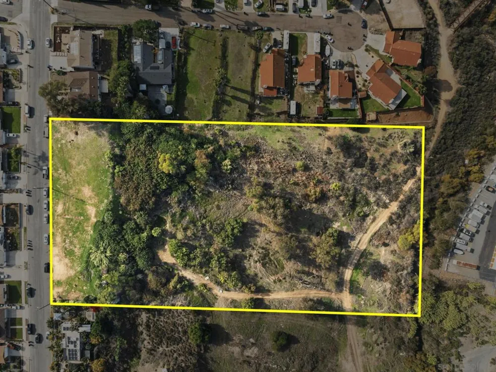 8840 Leigh Ave Spring Valley, CA 91977