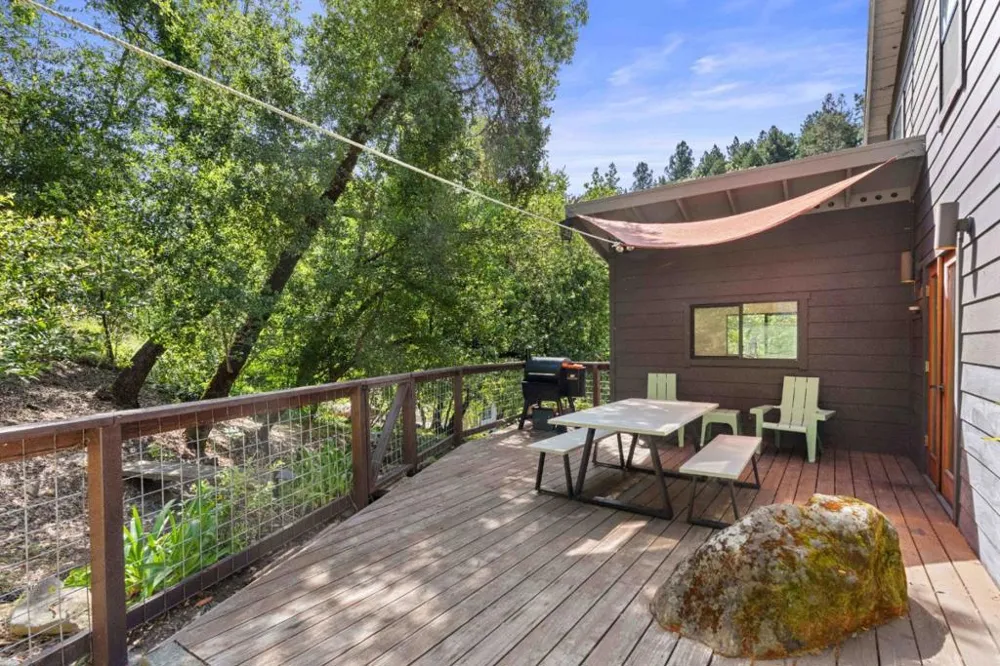 19060 Laurel Drive Los Gatos, CA 95033