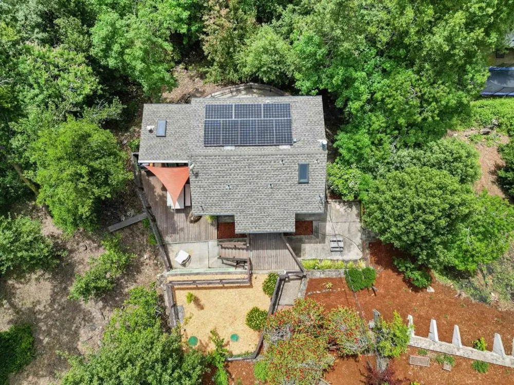 19060 Laurel Drive Los Gatos, CA 95033