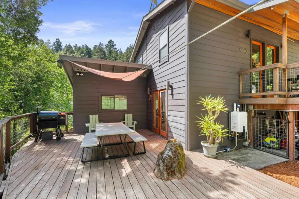 19060 Laurel Drive Los Gatos, CA 95033