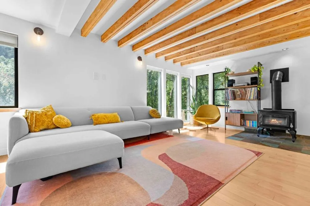 19060 Laurel Drive Los Gatos, CA 95033