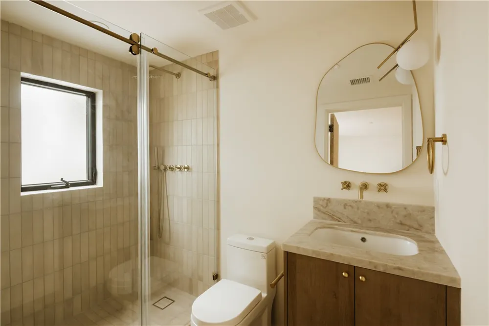 1247 Seward Street Los Angeles, CA 90038
