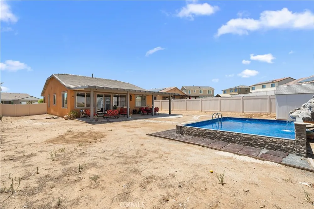 1572 Triton Beaumont, CA 92223