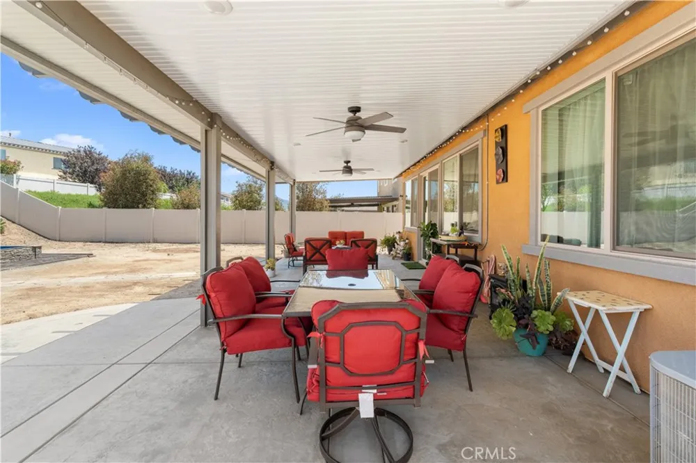1572 Triton Beaumont, CA 92223