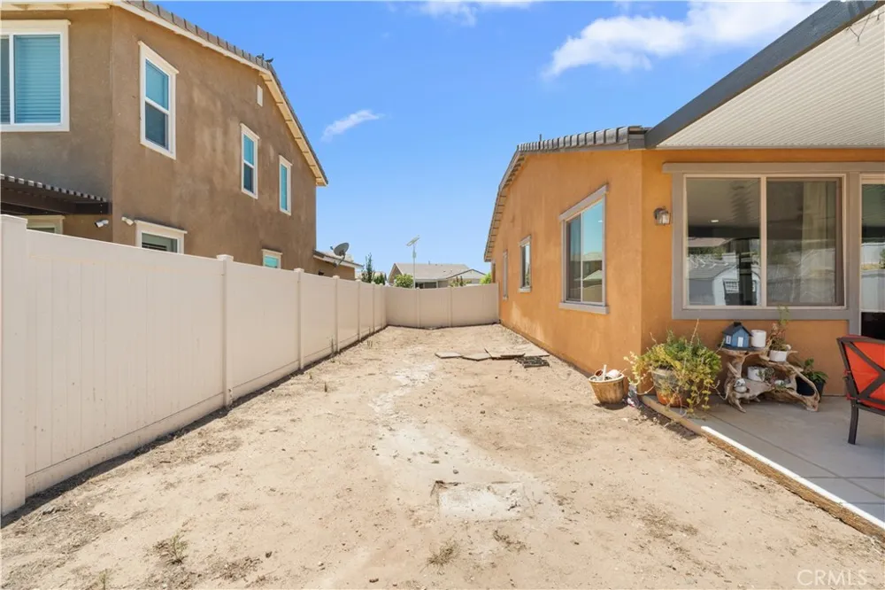 1572 Triton Beaumont, CA 92223