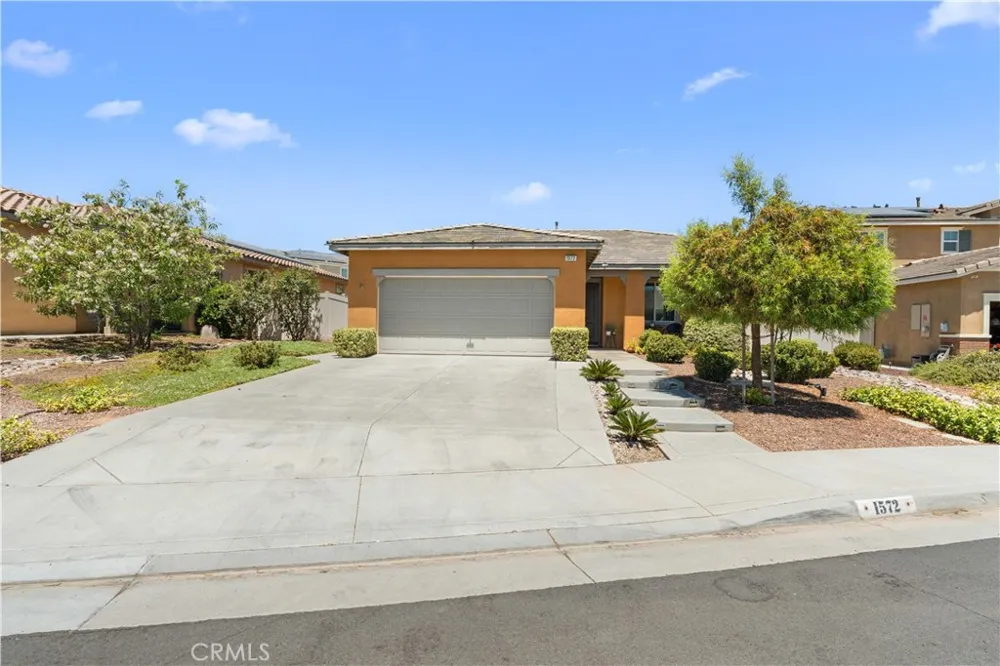1572 Triton Beaumont, CA 92223