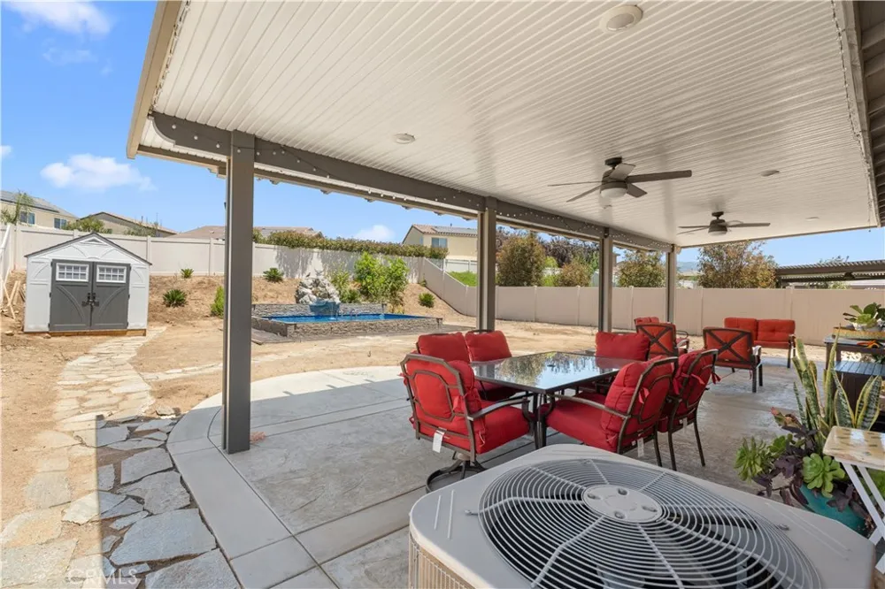 1572 Triton Beaumont, CA 92223
