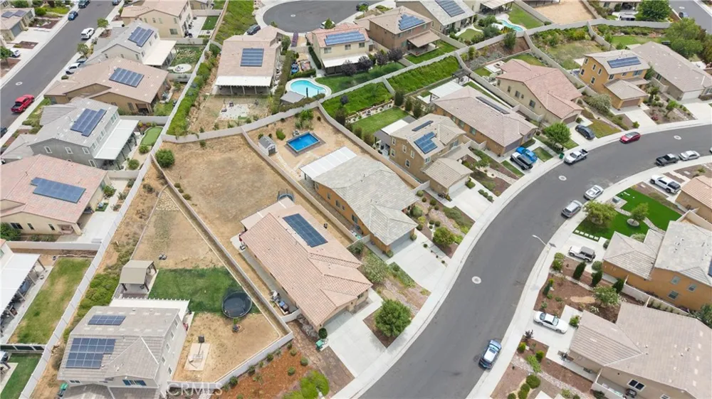 1572 Triton Beaumont, CA 92223