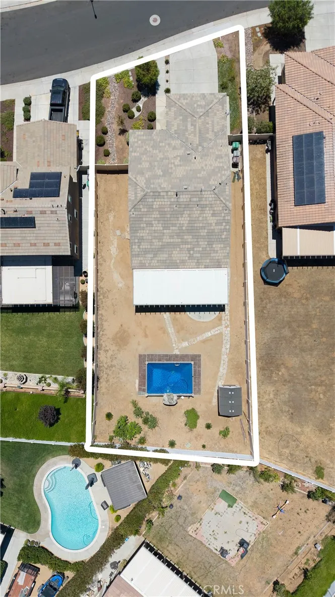 1572 Triton Beaumont, CA 92223