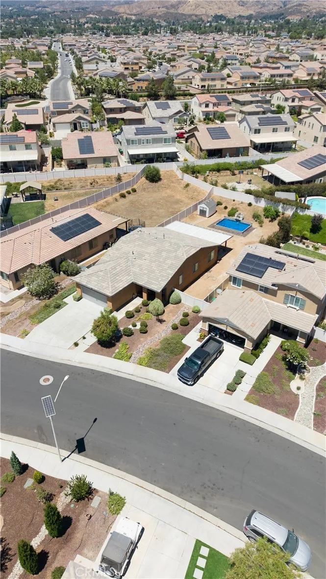 1572 Triton Beaumont, CA 92223