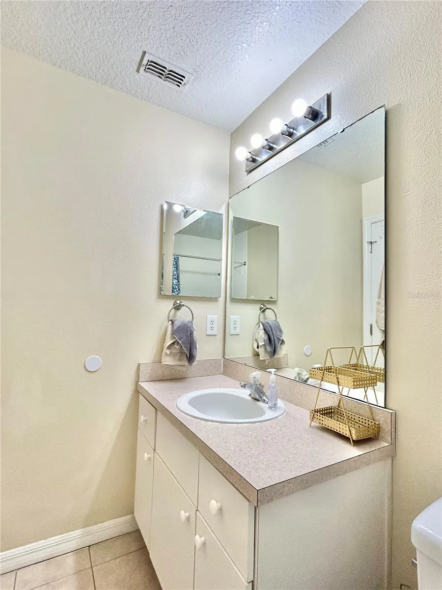 1134 S BEACH CIRCLE Kissimmee, FL 34746
