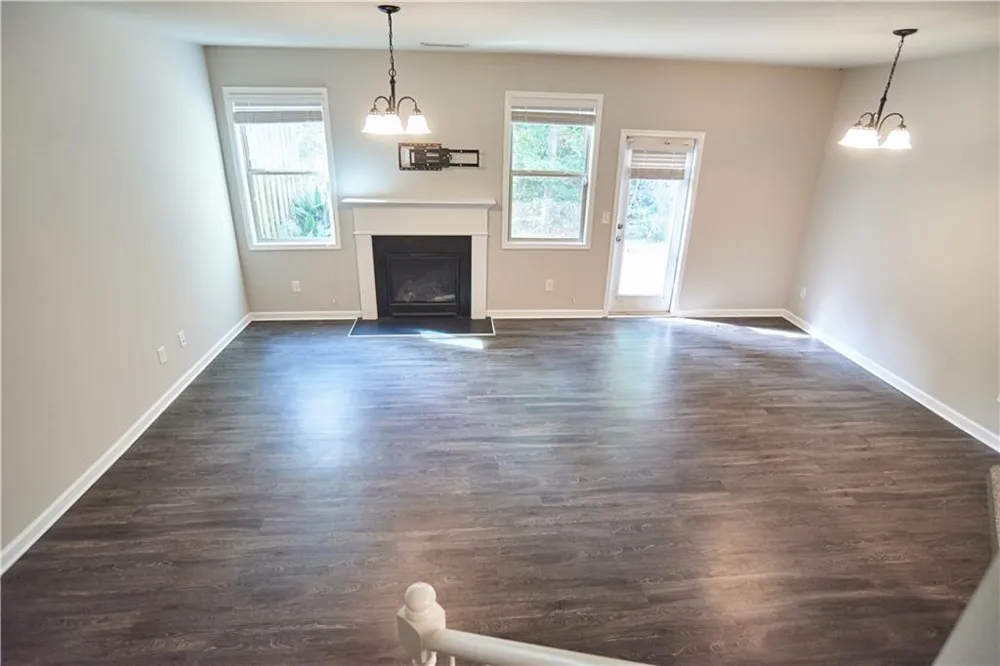 177 Townview Drive Woodstock, GA 30189