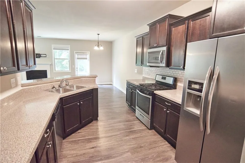 177 Townview Drive Woodstock, GA 30189