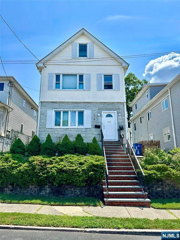 60 Morrissee Avenue 1 Wallington, NJ 07057