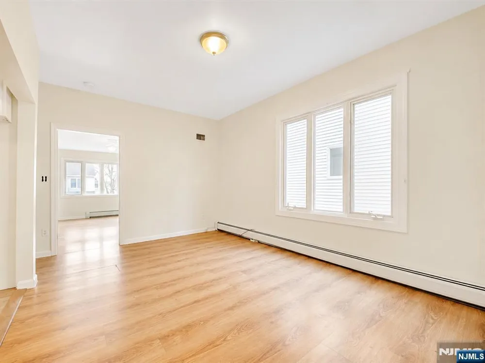60 Morrissee Avenue 1 Wallington, NJ 07057