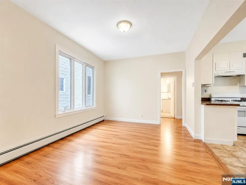 60 Morrissee Avenue 1 Wallington, NJ 07057