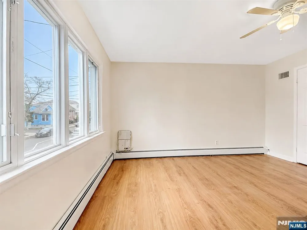 60 Morrissee Avenue 1 Wallington, NJ 07057