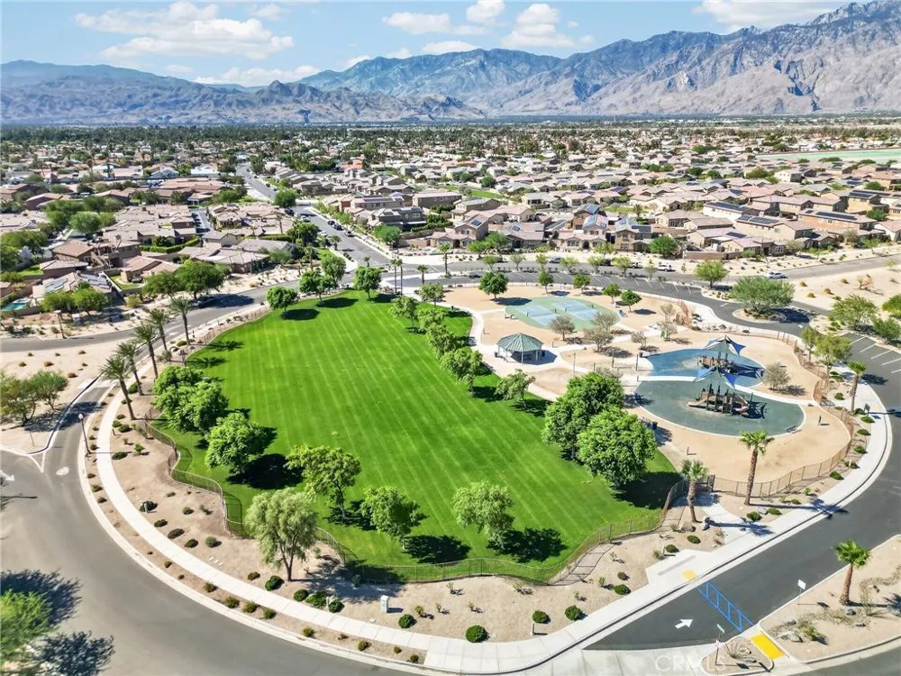 67363 Rio Oso Rd Cathedral City, CA 92234