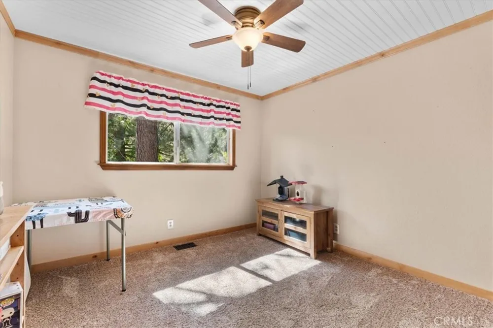 5360 Orchard Wrightwood, CA 92397