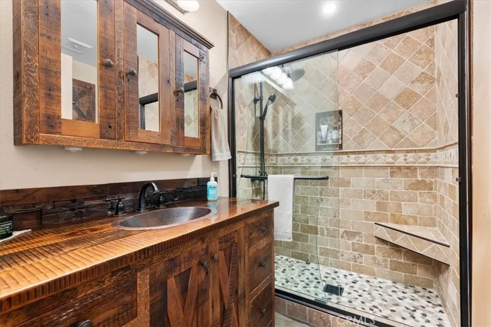 5360 Orchard Wrightwood, CA 92397