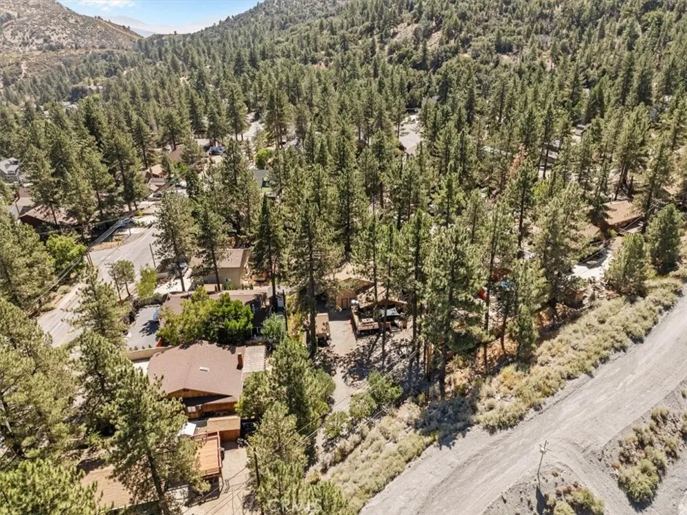 5360 Orchard Wrightwood, CA 92397