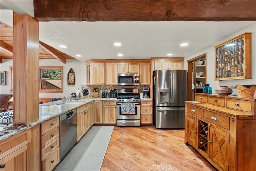 5360 Orchard Wrightwood, CA 92397