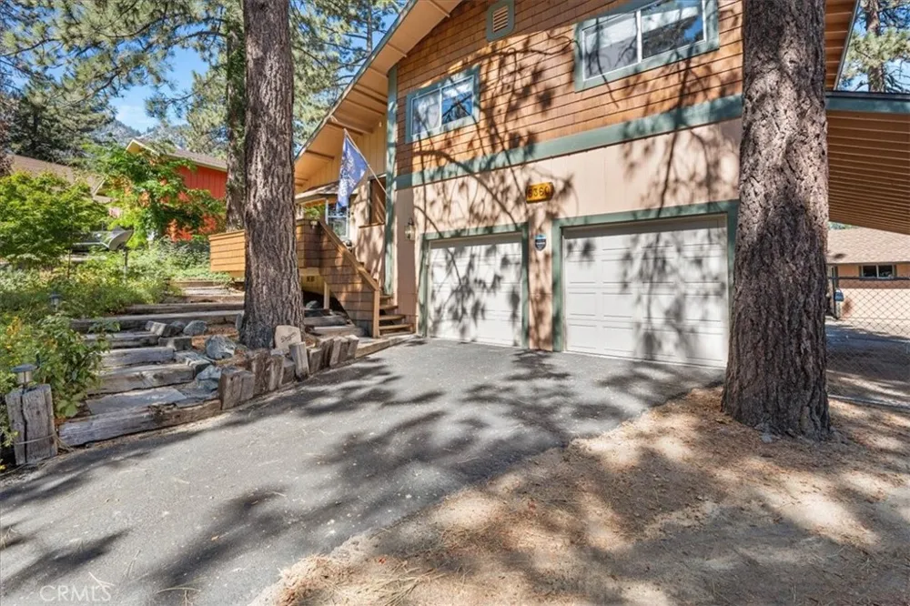5360 Orchard Wrightwood, CA 92397