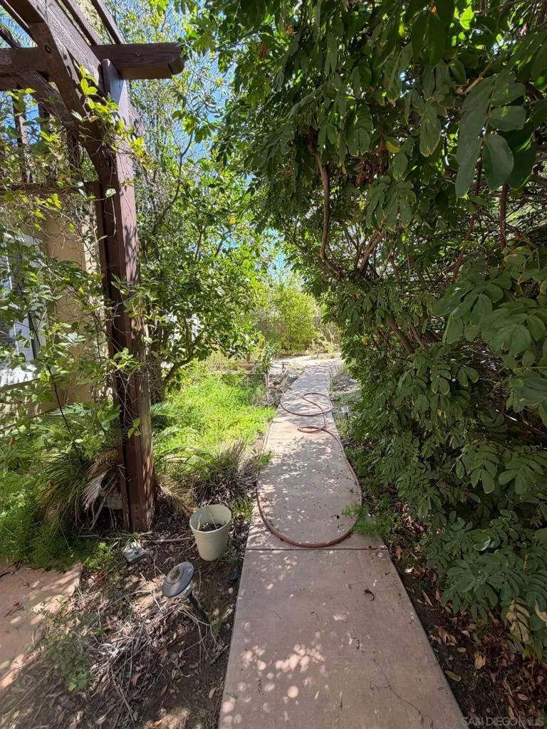 3703 Mandolin Ave Simi Valley, CA 93063