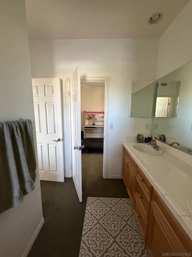 3703 Mandolin Ave Simi Valley, CA 93063