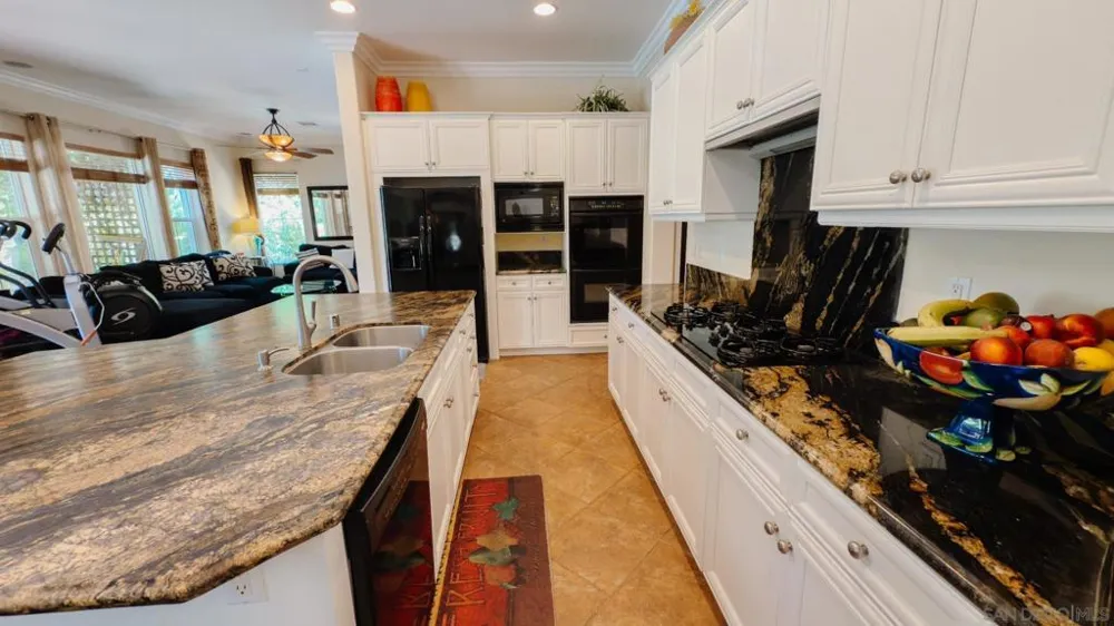 3703 Mandolin Ave Simi Valley, CA 93063