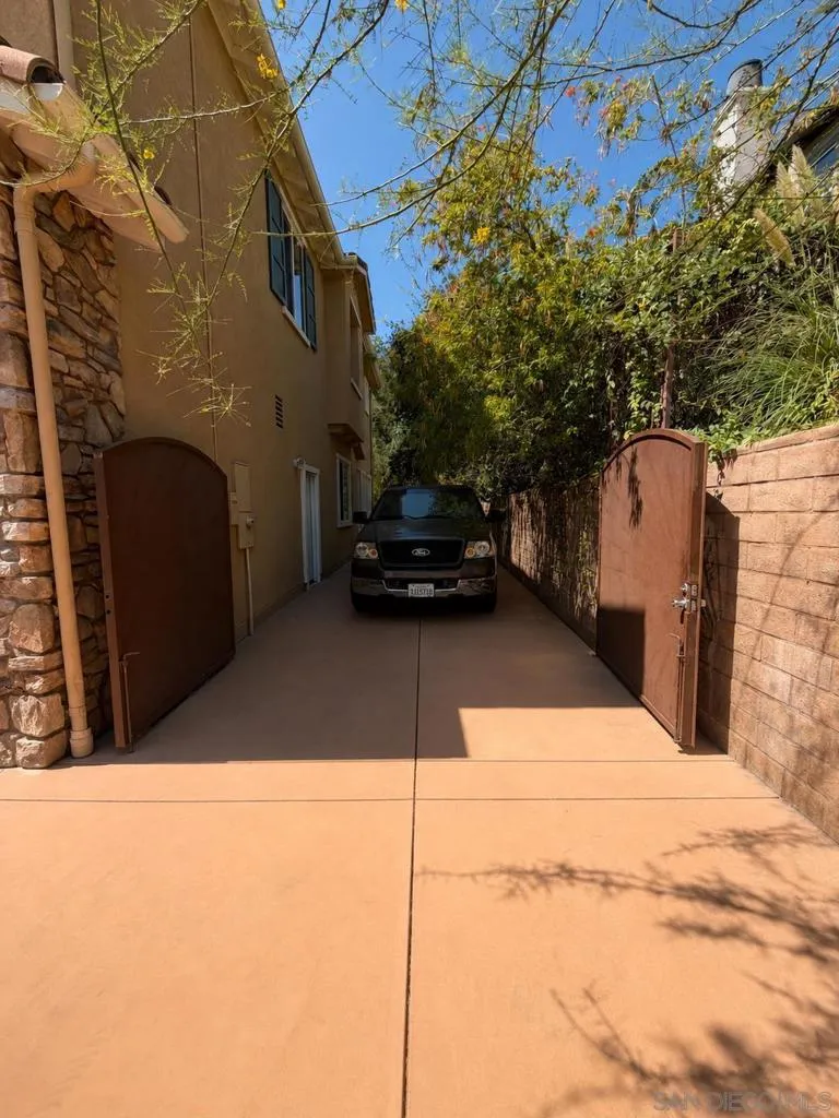 3703 Mandolin Ave Simi Valley, CA 93063