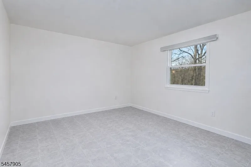 88 Wawayanda Rd Vernon, NJ 07422