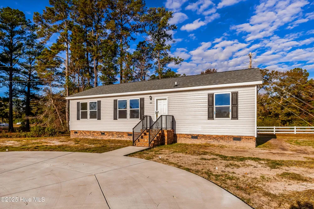 852 Yaupon Drive SW Calabash, NC 28467