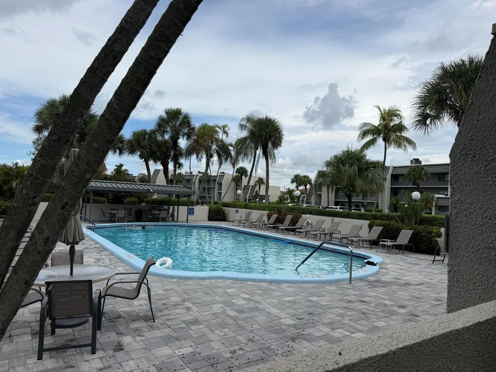 4120 Tivoli Court #208 Lake Worth, FL 33467
