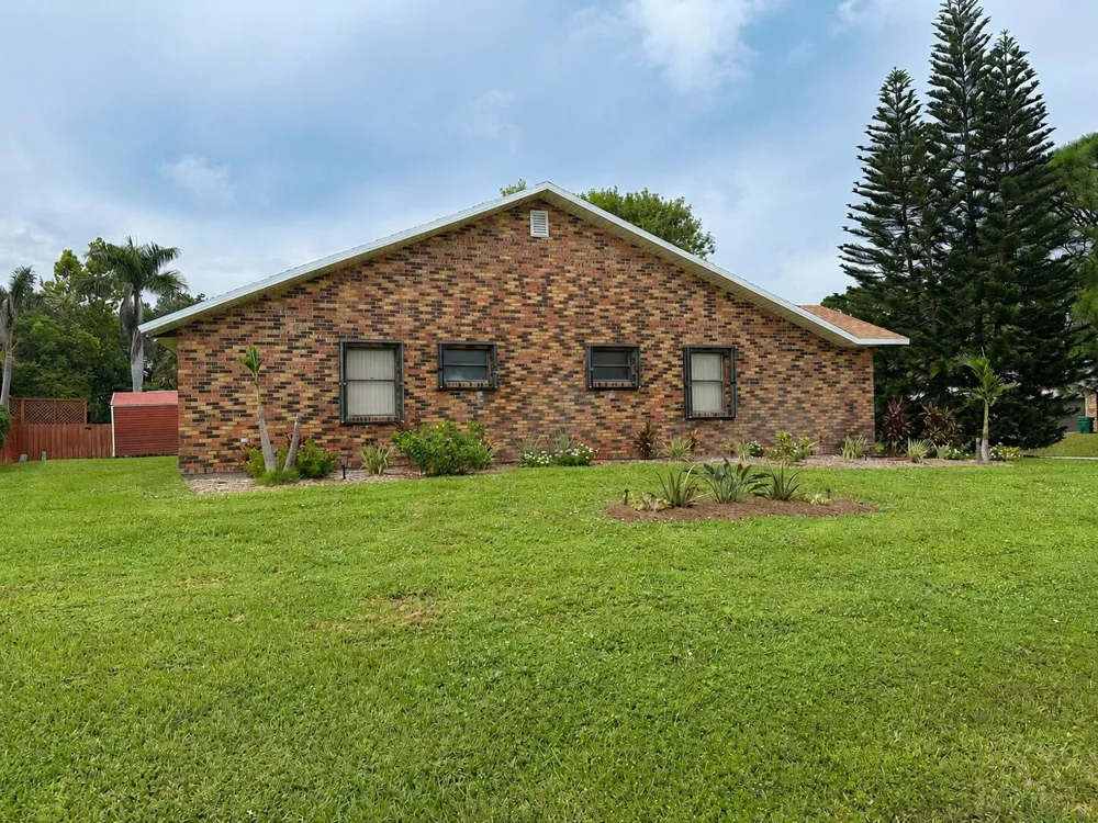 601 Strait Avenue Sebastian, FL 32958
