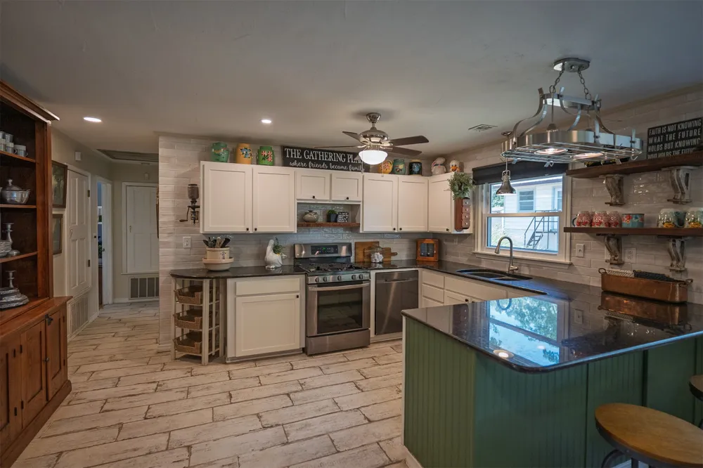 65113 E 250 Grove, OK 74344