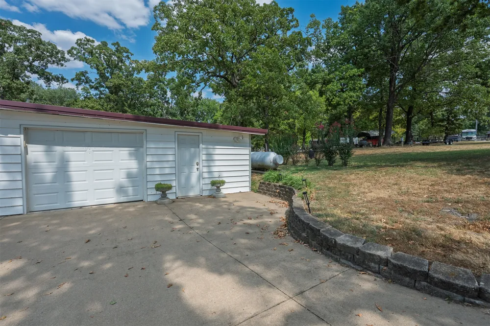 65113 E 250 Grove, OK 74344