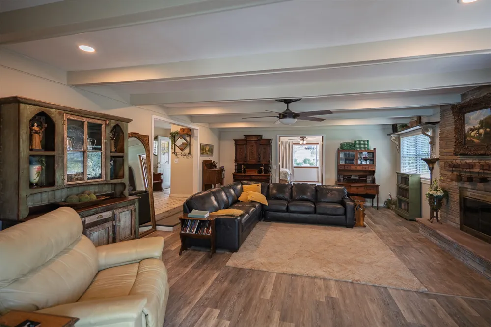 65113 E 250 Grove, OK 74344