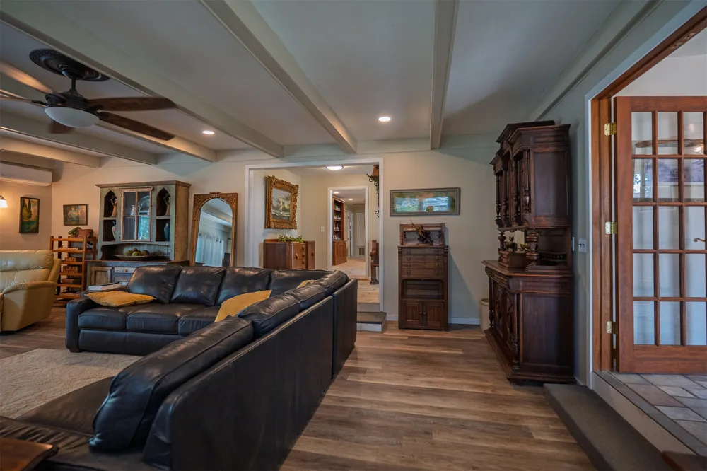 65113 E 250 Grove, OK 74344