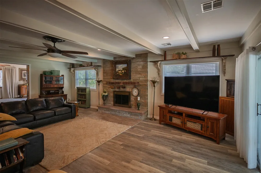 65113 E 250 Grove, OK 74344