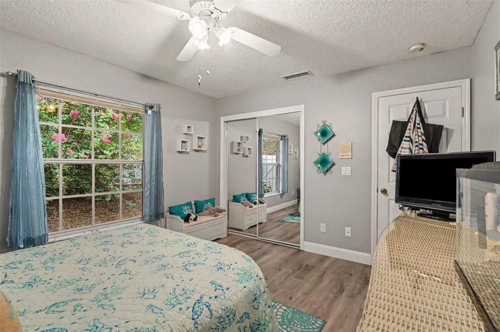 1211 NIXONTON STREET Deltona, FL 32725