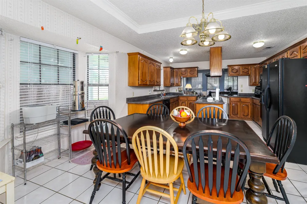 601 Houston School Road Red Oak, TX 75154