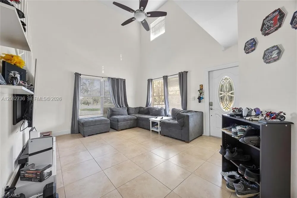 441 3rd ST SW Other City - In The State Of Florida, FL 34117