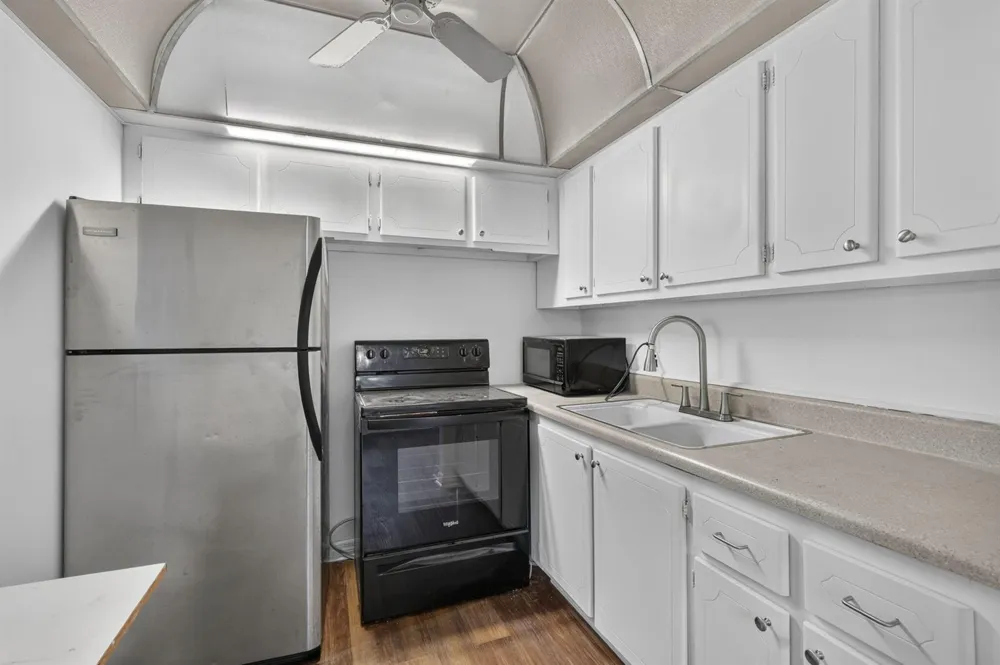 104 E EASTHAMPTON E #1 West Palm Beach, FL 33417