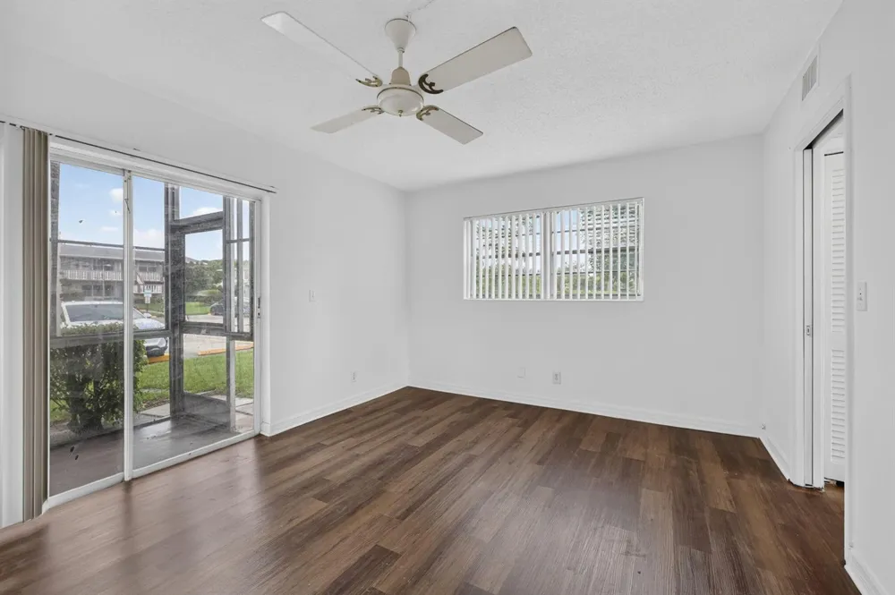 104 E EASTHAMPTON E #1 West Palm Beach, FL 33417