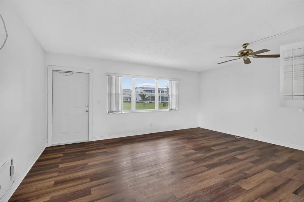 104 E EASTHAMPTON E #1 West Palm Beach, FL 33417