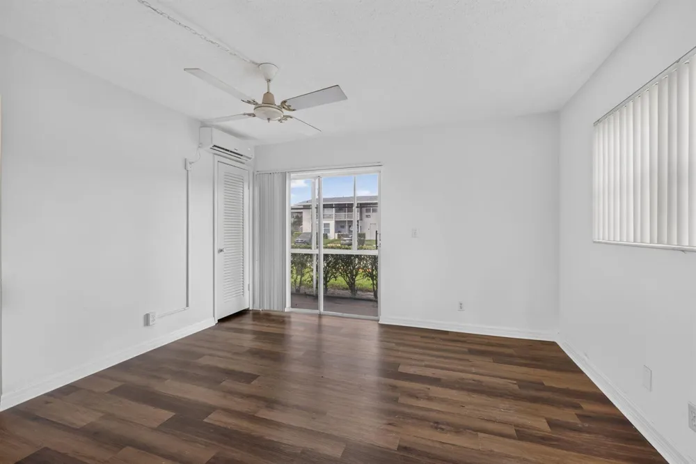 104 E EASTHAMPTON E #1 West Palm Beach, FL 33417