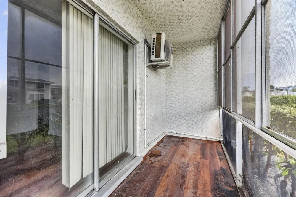 104 E EASTHAMPTON E #1 West Palm Beach, FL 33417