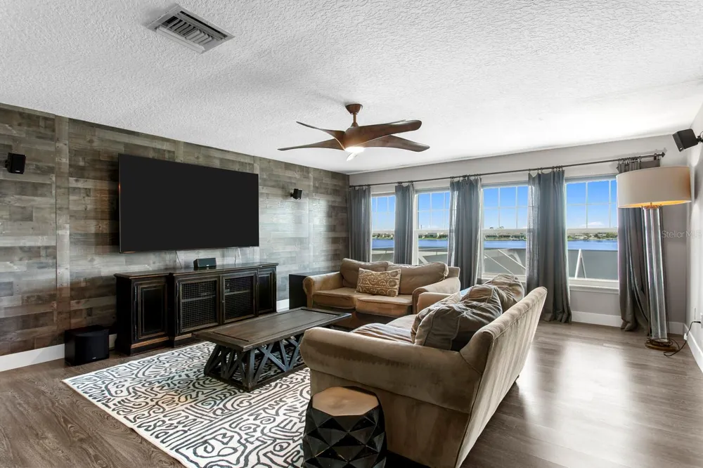5233 BRIGHTON SHORE DRIVE Apollo Beach, FL 33572