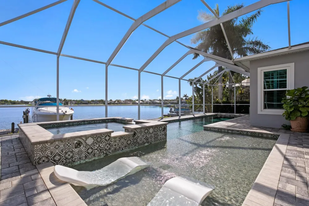 5233 BRIGHTON SHORE DRIVE Apollo Beach, FL 33572